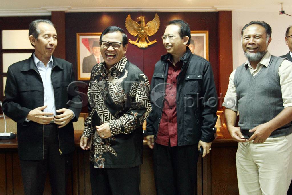 Komitmen KPK dan DPR...