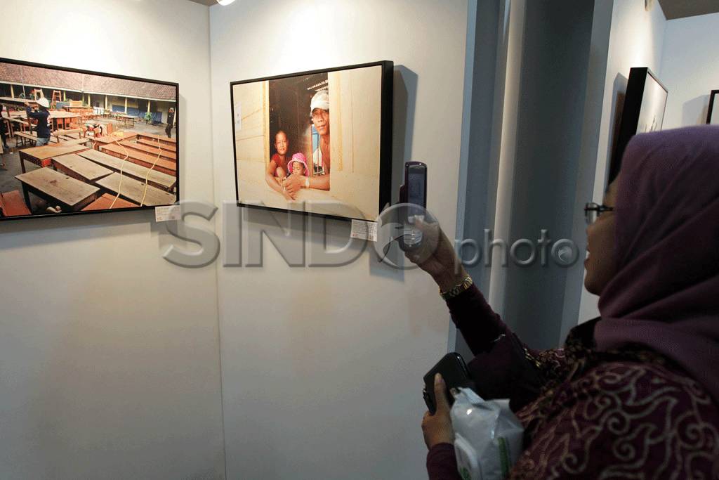 PMI Luncurkan Buku Fotografi...