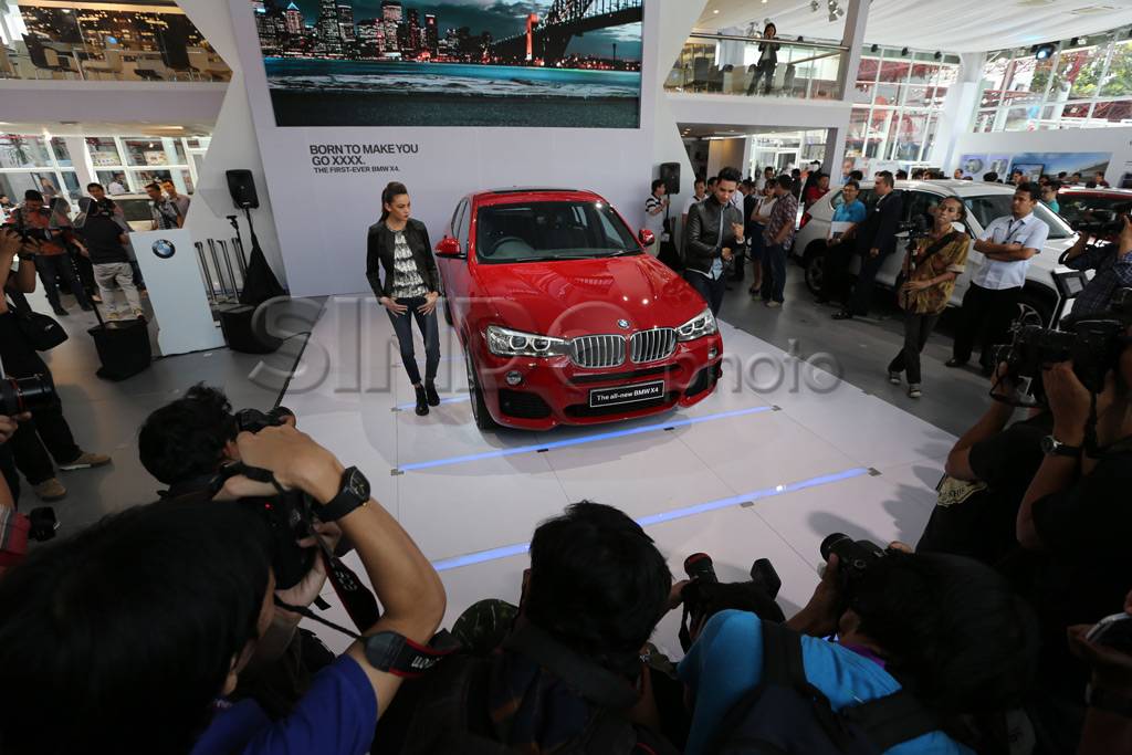 Geliat SUV Kompak di...