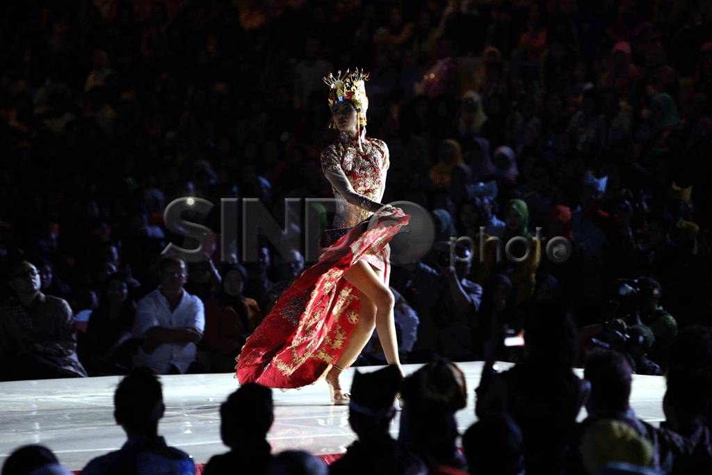 Peragaan Busana Priscilla...