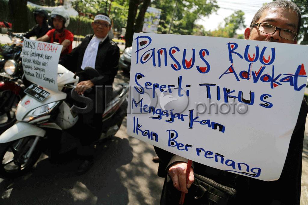 Peradi Bandung Tolak...