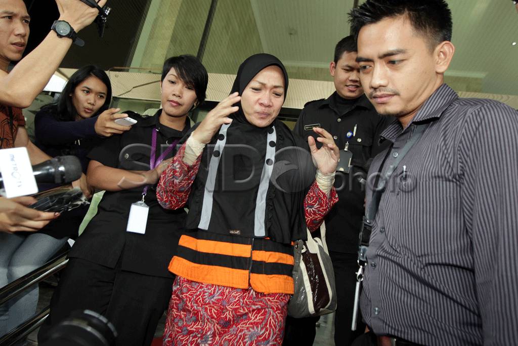 Nurlatifah Jalani Pemeriksaan...