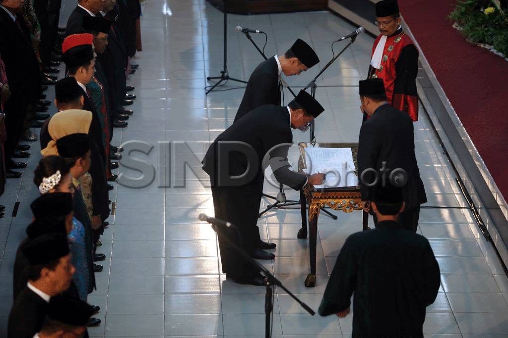 75 Anggota DPRD Sumsel...