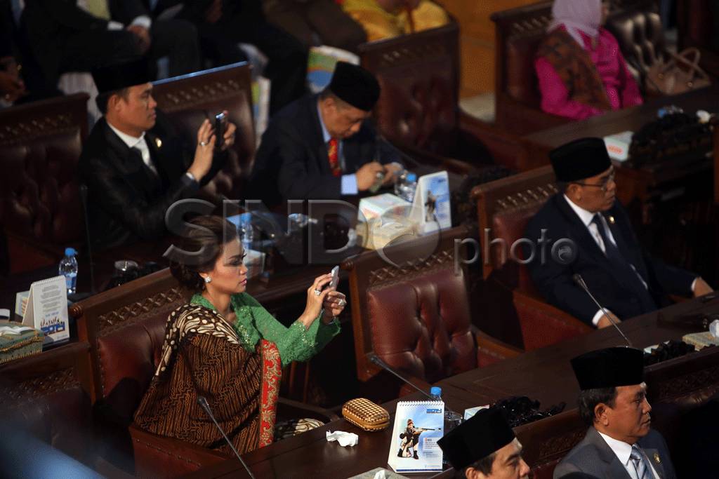 75 Anggota DPRD Sumsel...