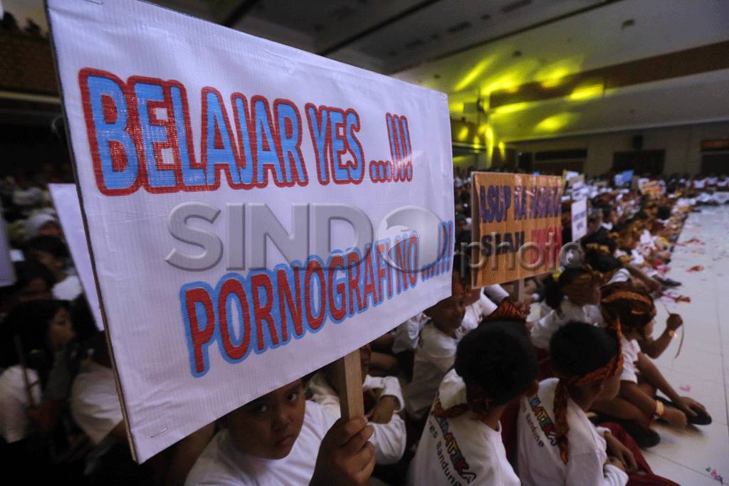 Ratusan Siswa SD Deklarasikan...
