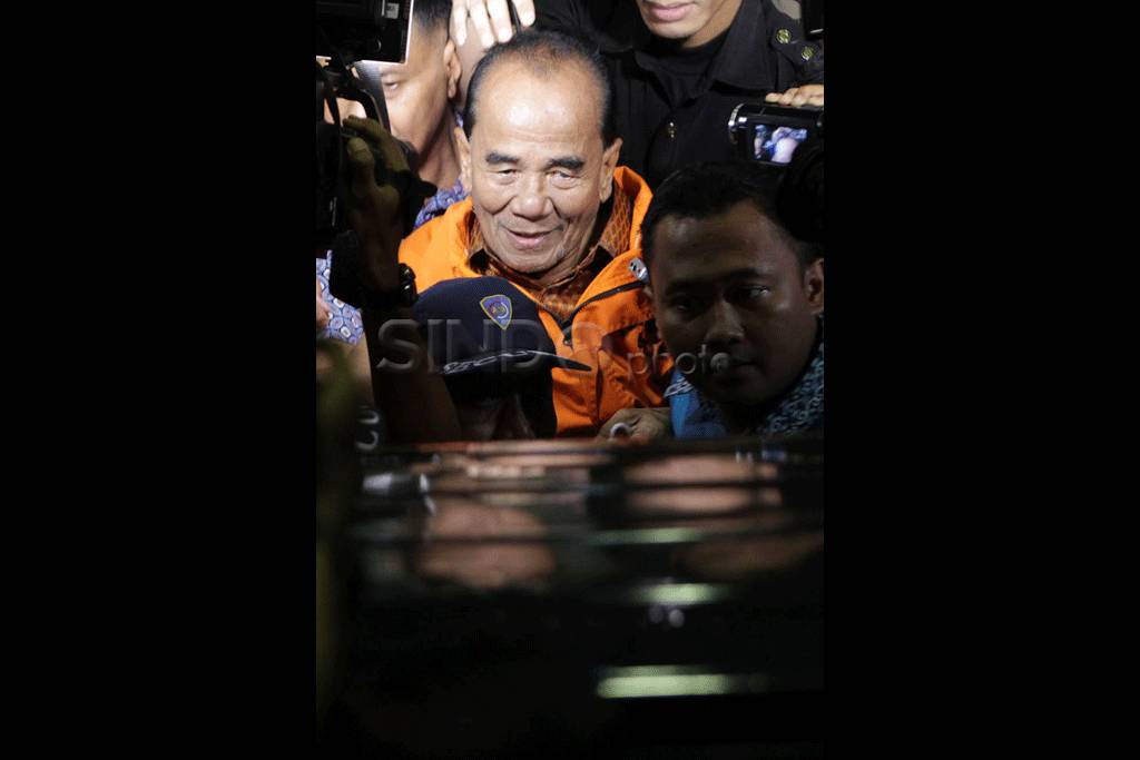 Gubernur Riau Tersangka