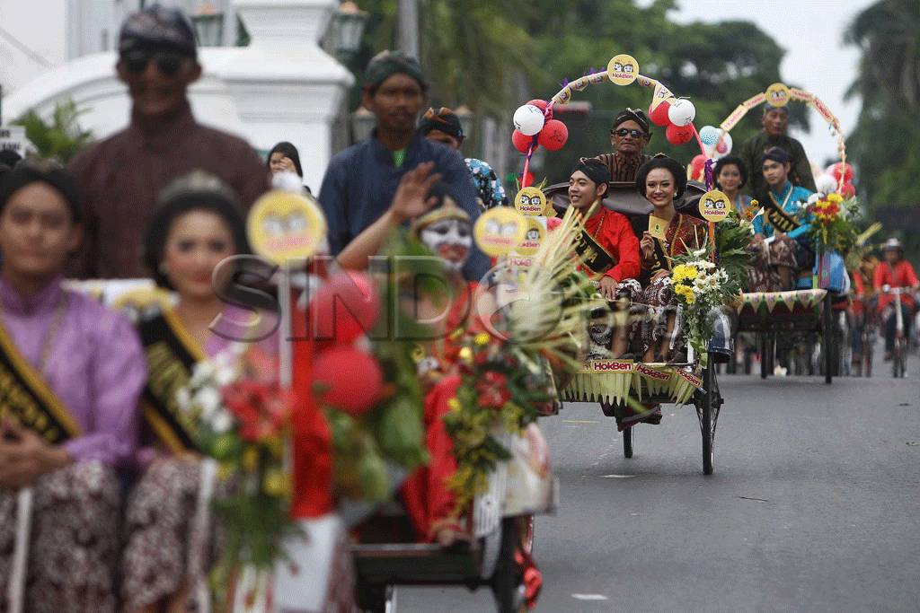 Pawai Hari Pariwisata...