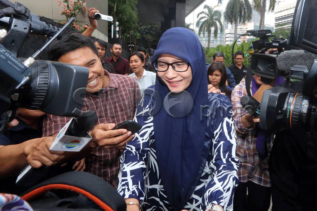 Anas Urbaningrum Dijenguk...