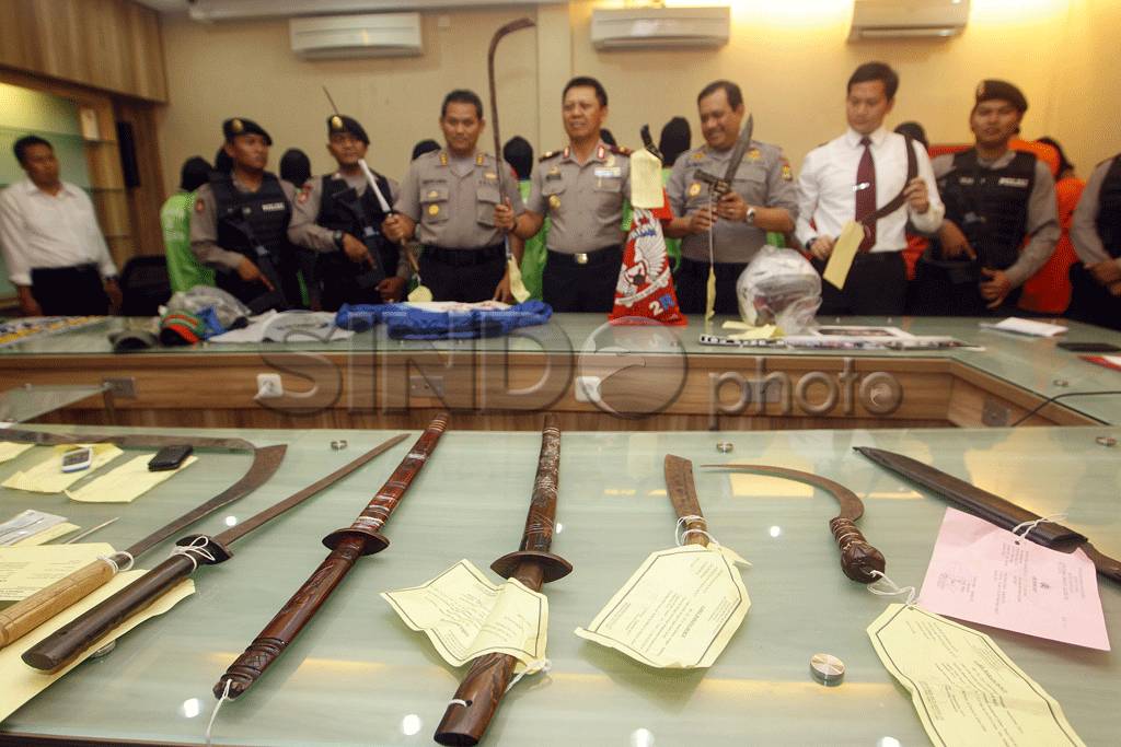 Polres Bekasi Bekuk...