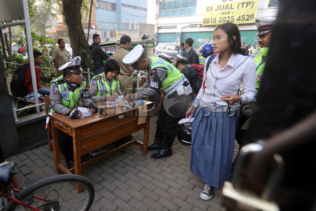 100 Pelajar Terjaring...