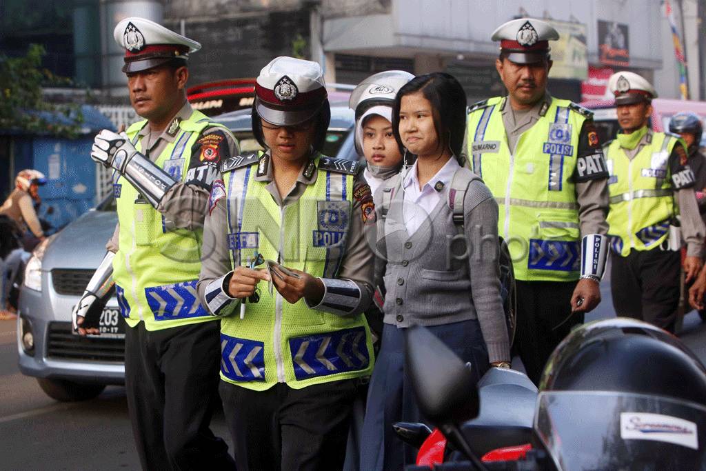 100 Pelajar Terjaring...