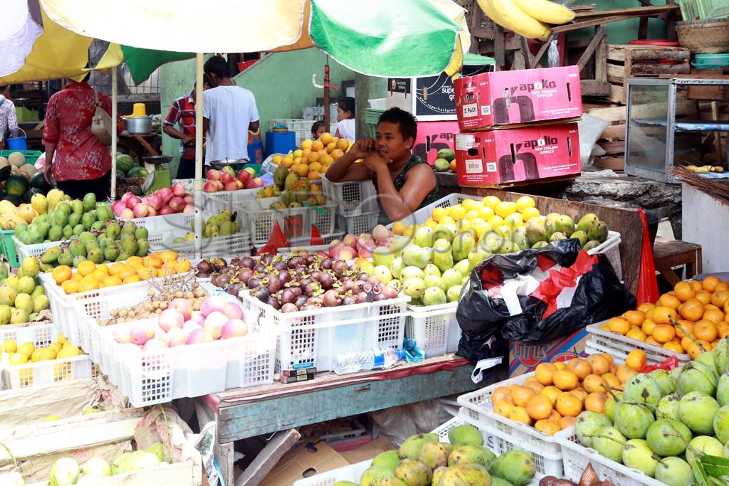 Pedagang Buah Pasar...