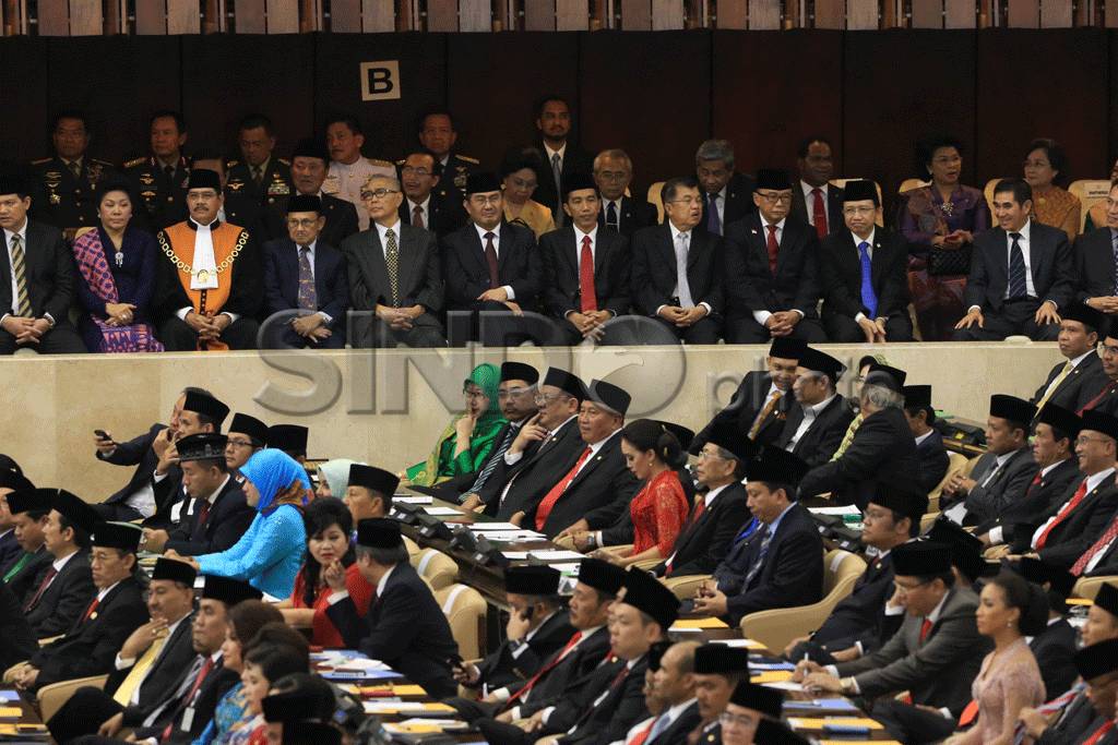 Anggota DPR,MPR dan...