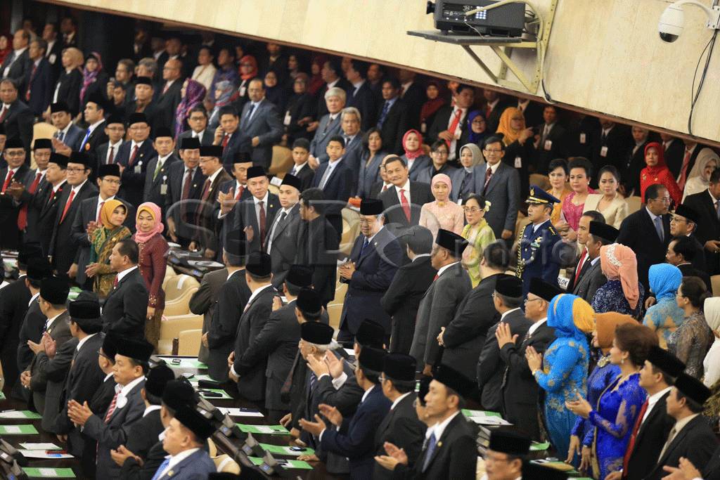 Anggota DPR,MPR dan...