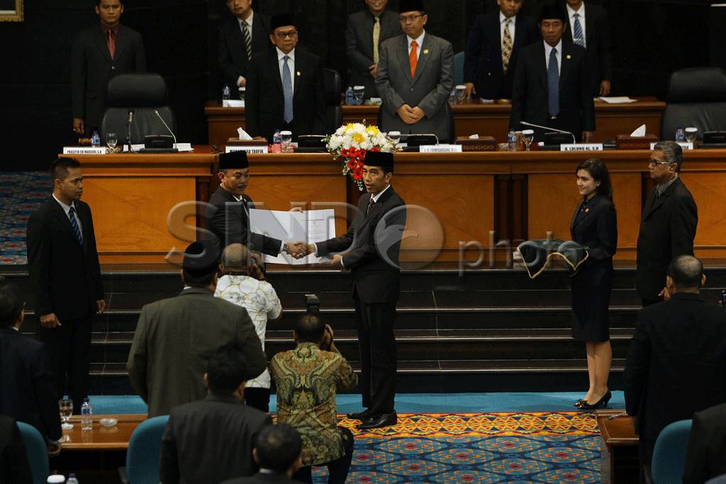 Jokowi Resmi Mengundurkan...
