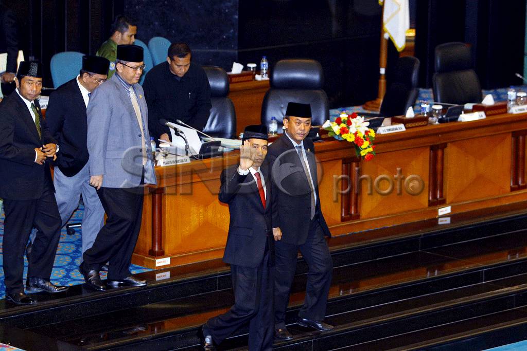 Sembilan Fraksi Setujui...