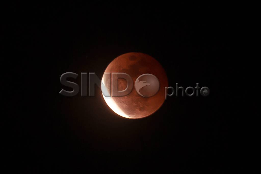 Gerhana Bulan Total...