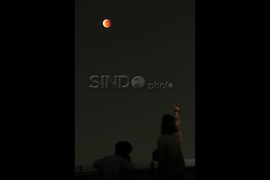 Gerhana Bulan Total...