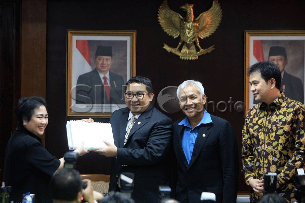 Front Pelopor Minta...