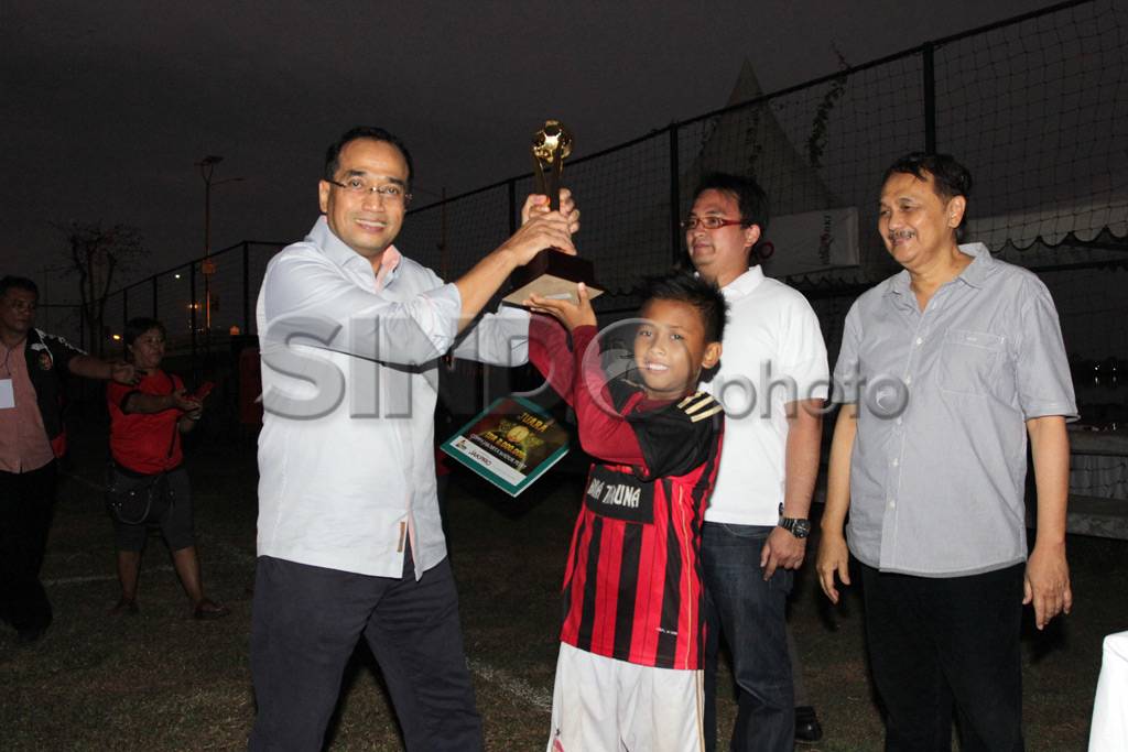 Kejuaraan Sepakbola...