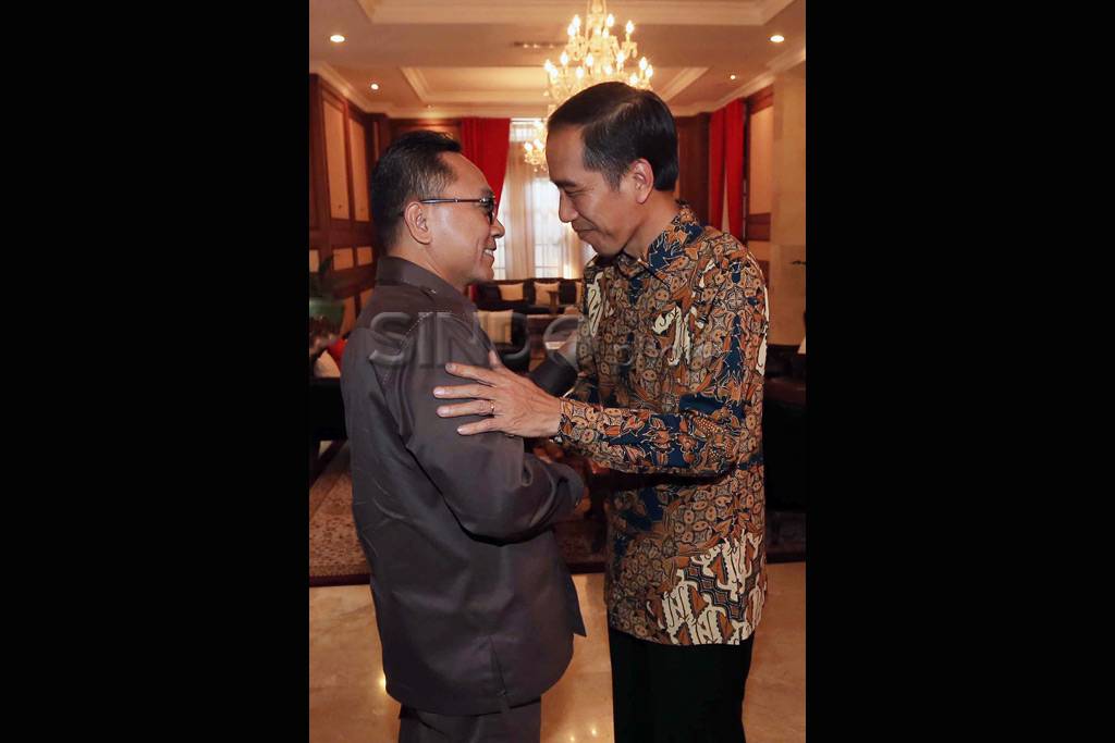 Pimpinan MPR Temui Jokowi...