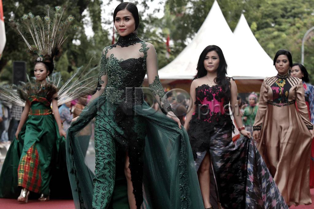 Pagelaran Fashion Show...