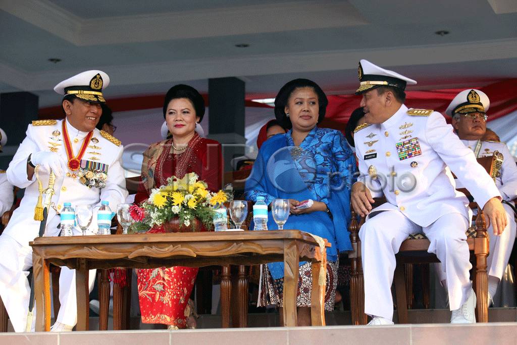 Pati TNI AL Ikuti Wisuda...