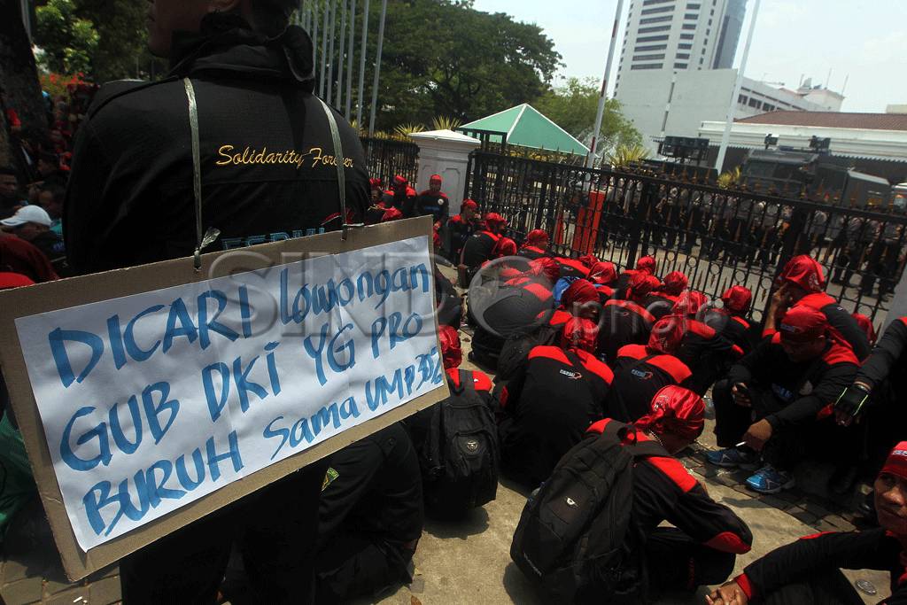 Buruh Tolak Upah Murah