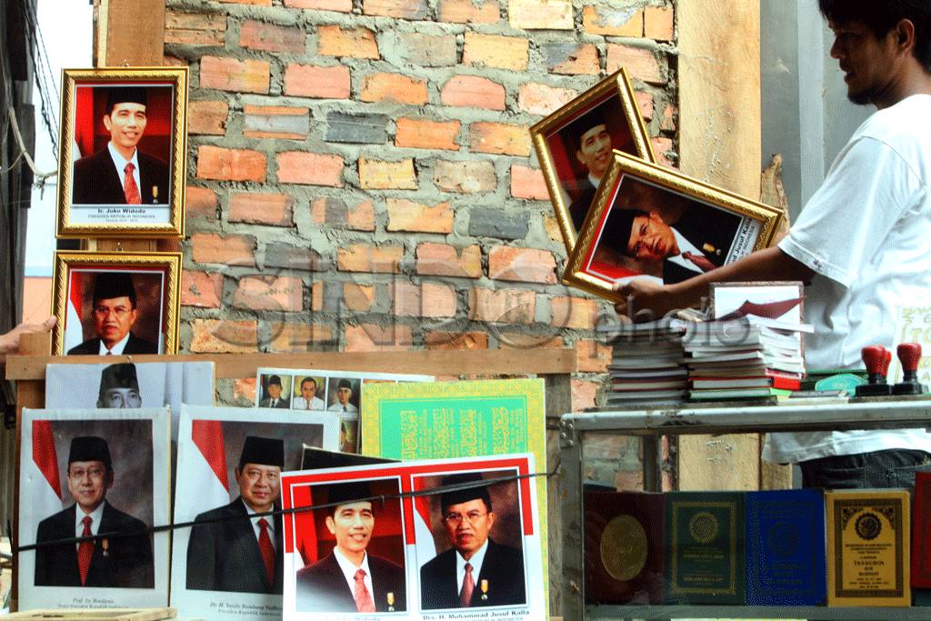 Foto Presiden dan Wakil...