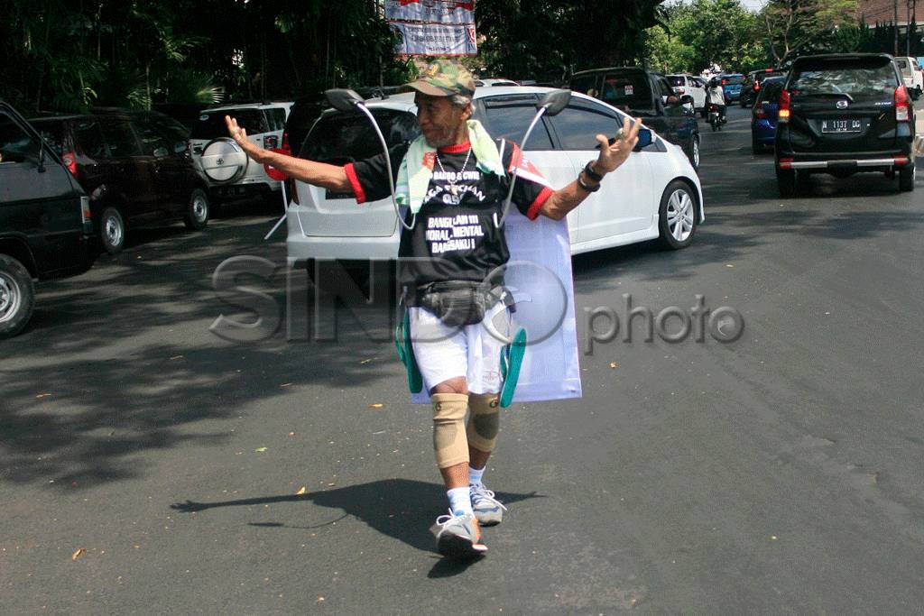 Jalan Kaki Mundur Malang-Jakarta...