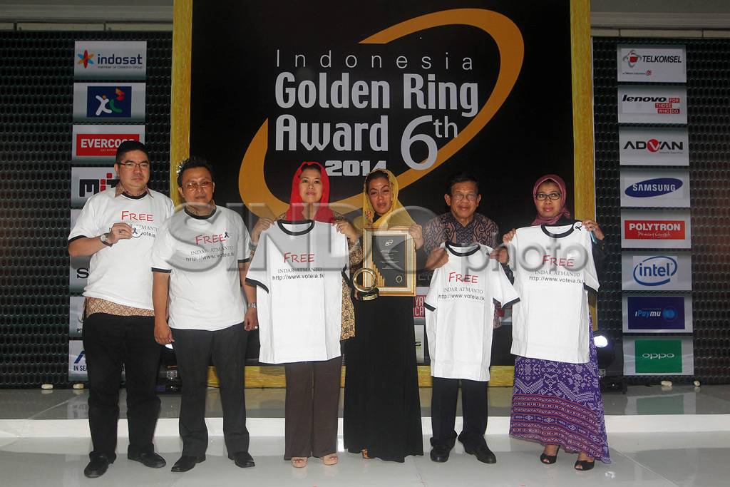 Golden Ring Award untuk...
