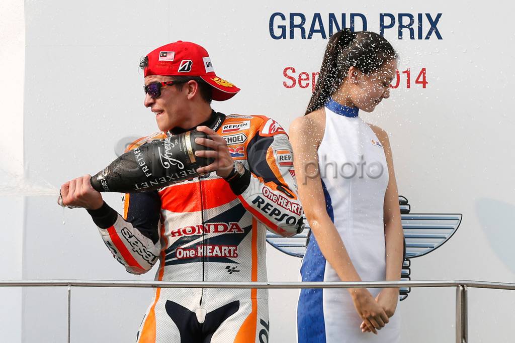 Marquez Juara, Rossi...