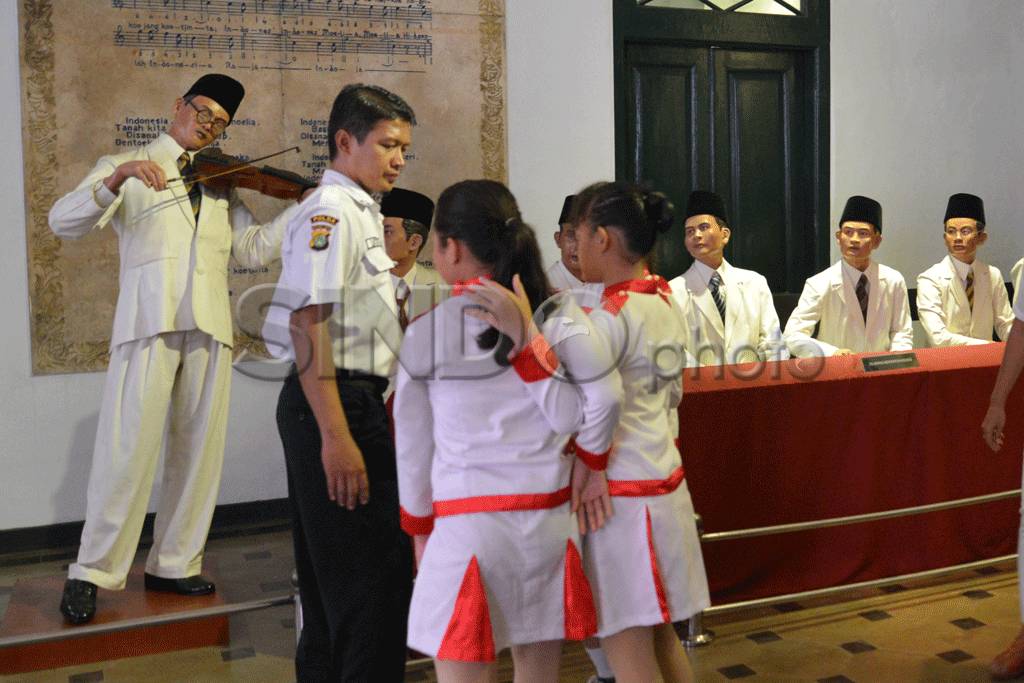 Kunjungi Museum Sumpah...