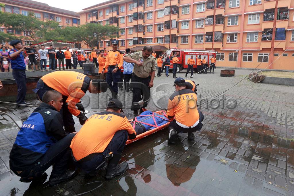 Simulasi Penanggulangan...