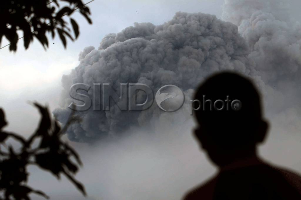 Gunung Sinabung Kembali...