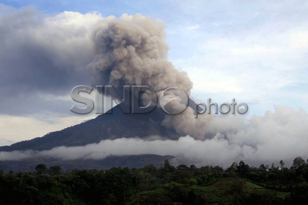 Gunung Sinabung Kembali...