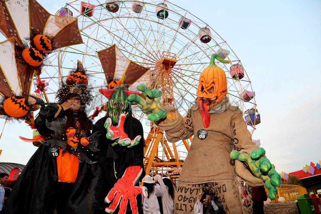 Helloween Fashion Festival...