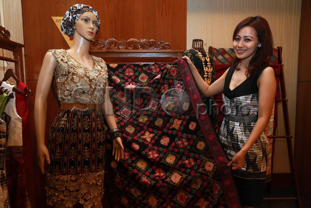Kain Tradisional dari...