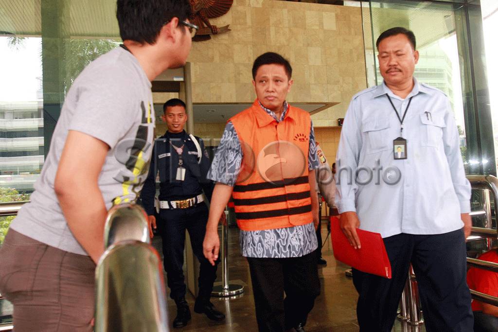 KPK Lanjutkan Pemeriksaan...