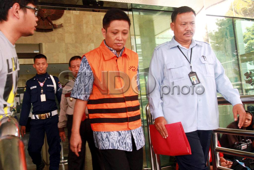 KPK Lanjutkan Pemeriksaan...