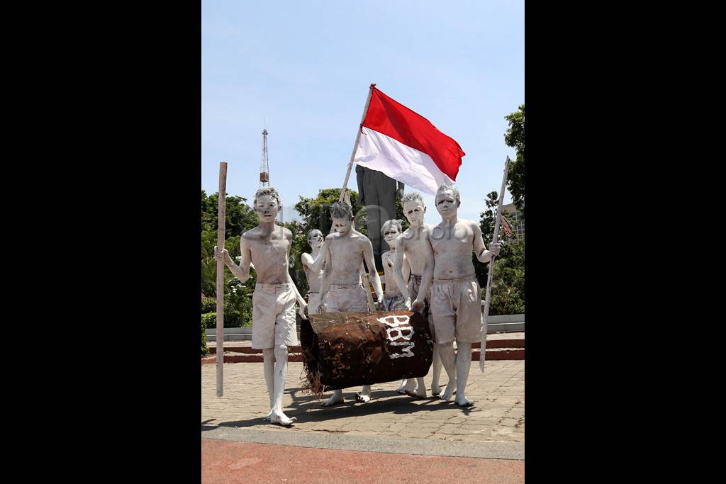 Aksi Teatrikal Tolak...