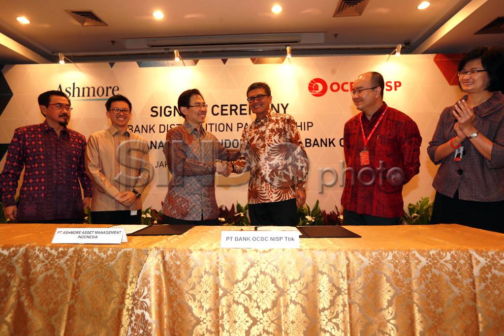 Ashmore Gandeng OCBC...