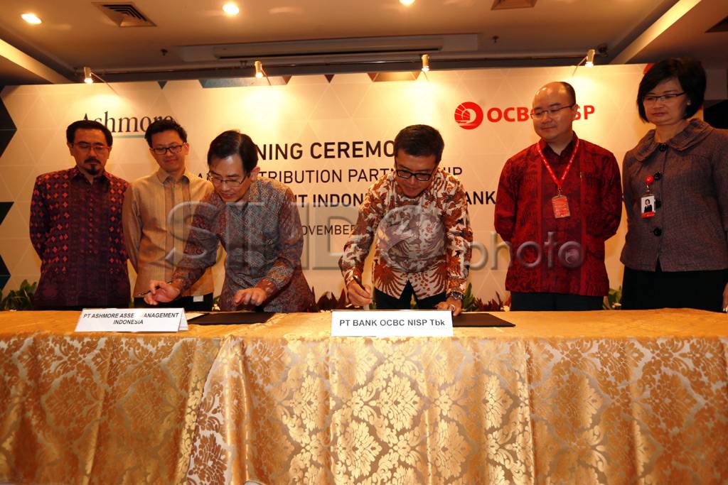 Ashmore Gandeng OCBC...