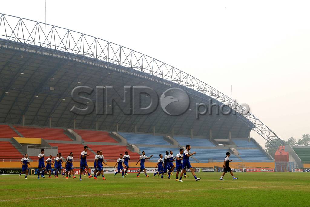 Jelang Final, Persib...