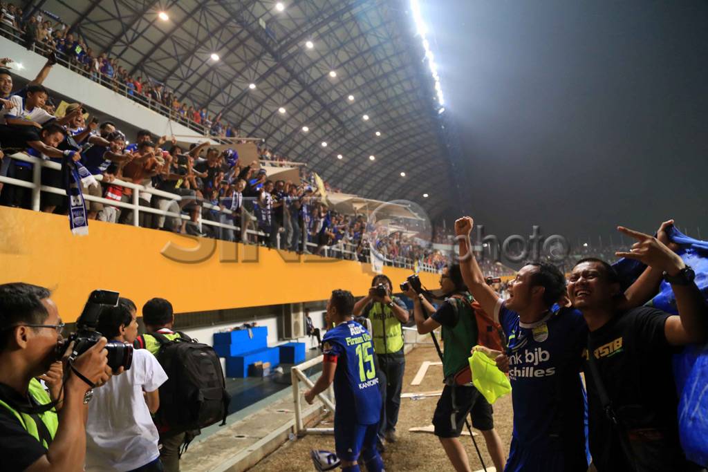 Luapkan Kegembiraan,...