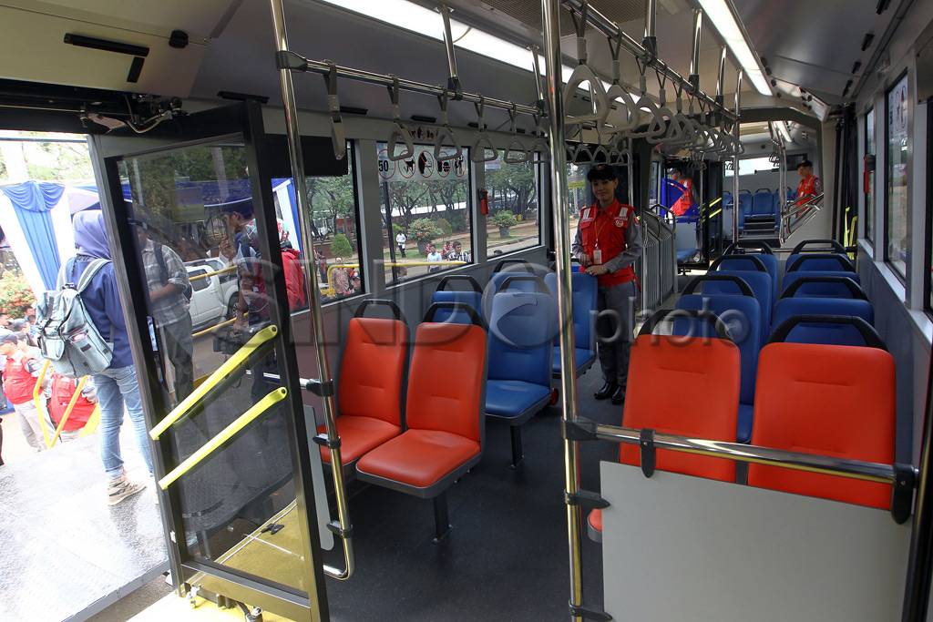 Bus Transjakarta Baru...