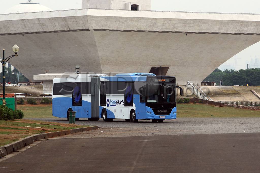 Bus Transjakarta Baru...