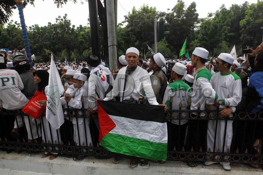 Demo Tolak Ahok Jadi...