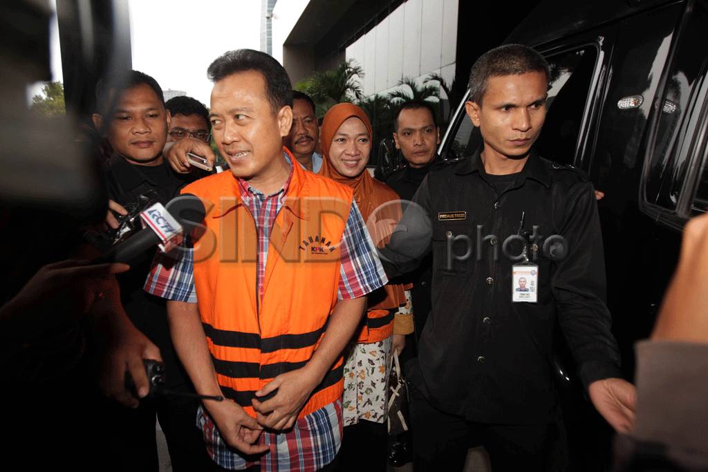 Ade Swara dan Istrinya...