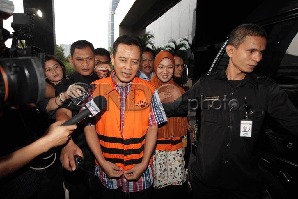 Ade Swara dan Istrinya...